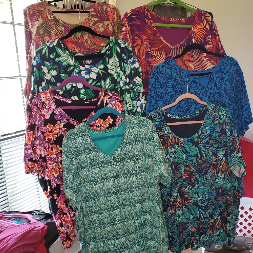 7 short-sleeve tops from Catherines 2X (22/24)